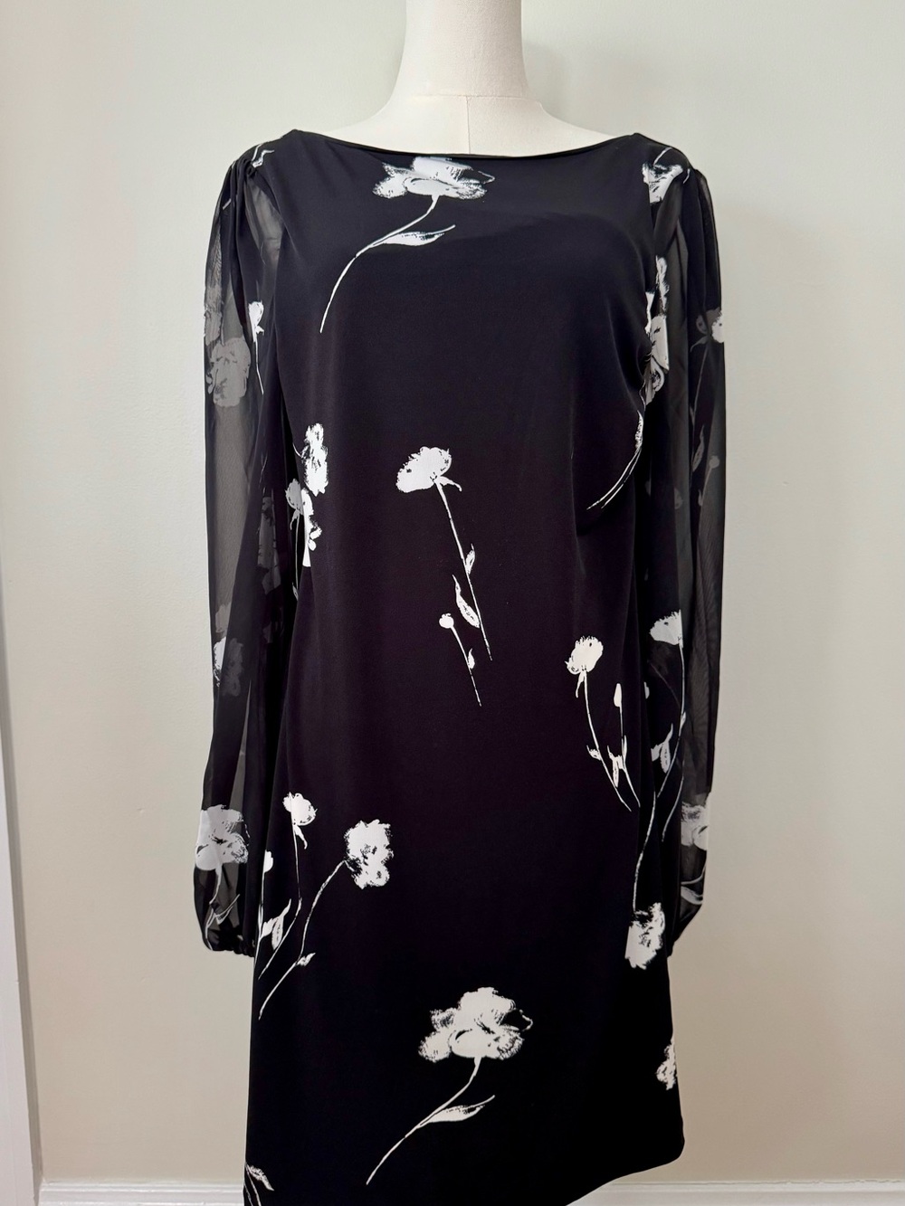 White House Black Market Floral Chiffon Tie-Back Shift Dress - Size Small